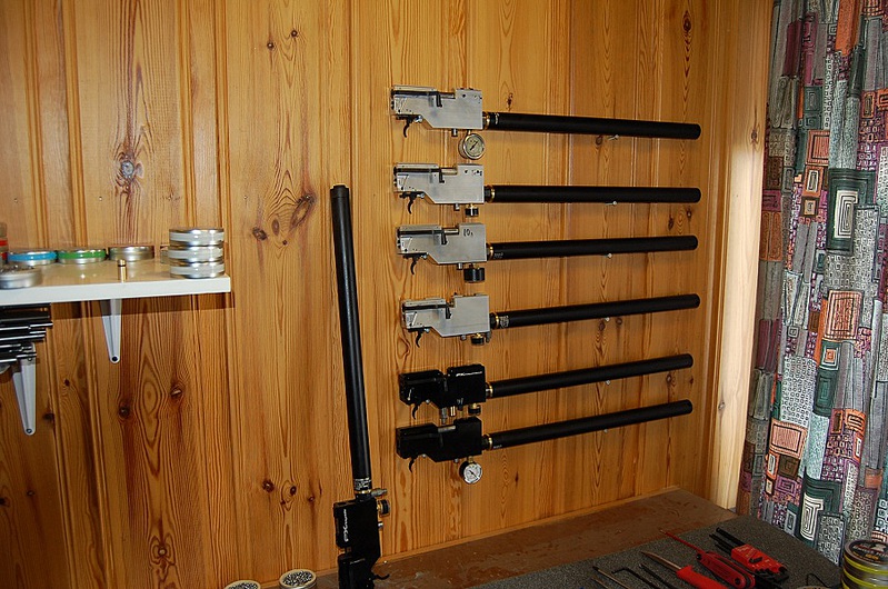click for enlarge 903 X 599 245,4 Kb picture