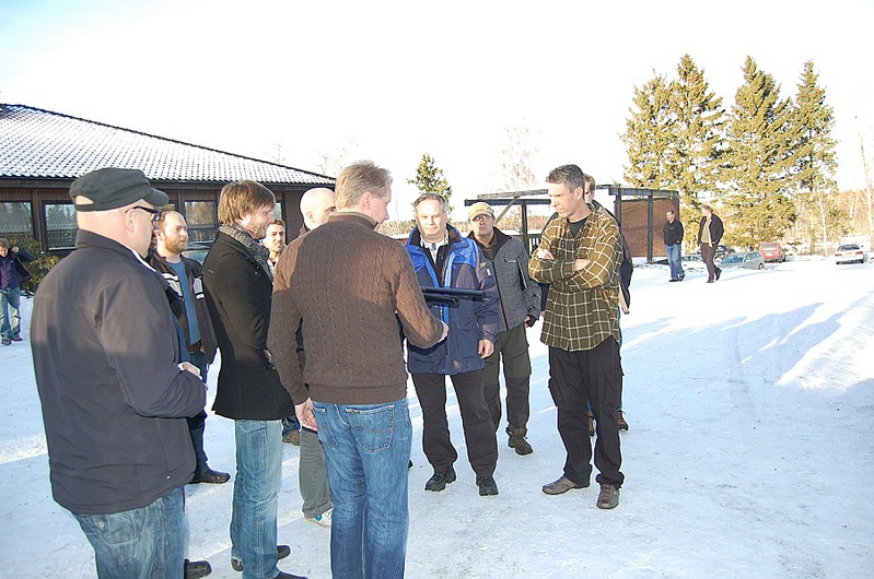 click for enlarge 903 X 599 218,2 Kb picture