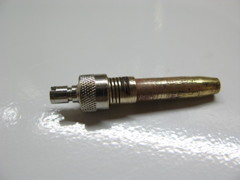 800 x 600